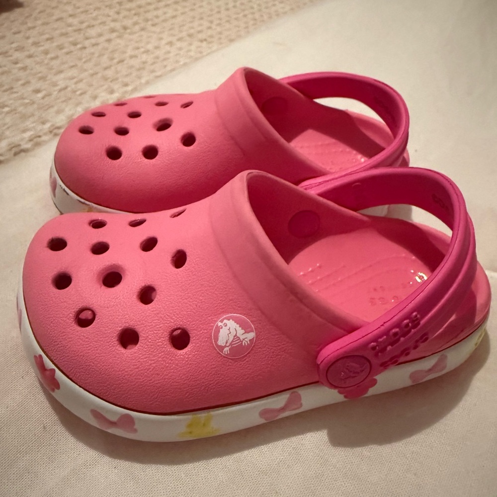 Toddler Crocs pink Minnie Mouse size 7c